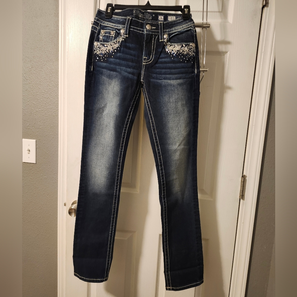 Miss Me Midrise Straight Jeans size 26